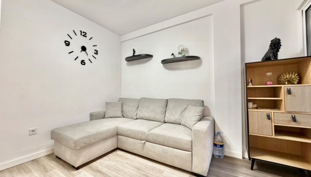 Resale - Apartment - Torrevieja - Torrelamata - La Mata