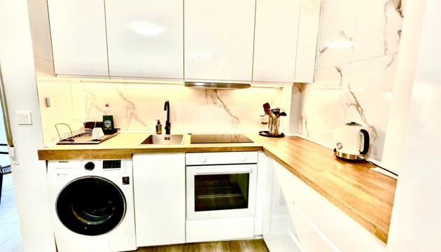Resale - Apartment - Torrevieja - Torrelamata - La Mata
