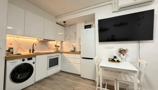 Resale - Apartment - Torrevieja - Torrelamata - La Mata