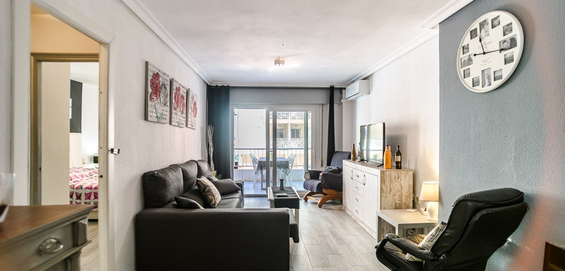 Apartment in Torrevieja - Image 2