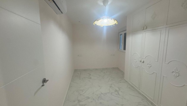 Herverkoop - Apartment - Torrevieja