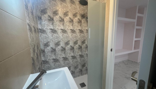 Herverkoop - Apartment - Torrevieja