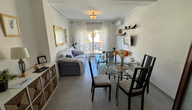 Odsprzedaż - Apartment - San Miguel de Salinas