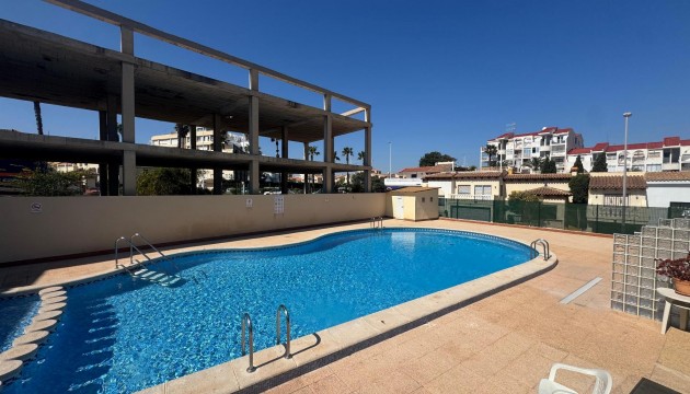 Resale - Apartment - Torrevieja - Torrelamata - La Mata
