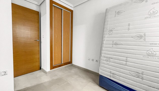 Resale - Apartment - Torrevieja - El Acequión - Los Náufragos
