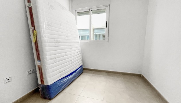 Resale - Apartment - Torrevieja - El Acequión - Los Náufragos
