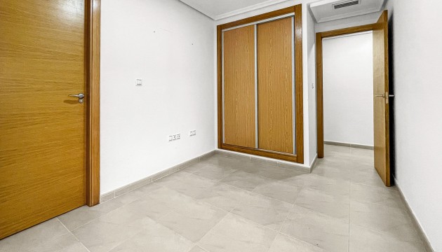 Resale - Apartment - Torrevieja - El Acequión - Los Náufragos