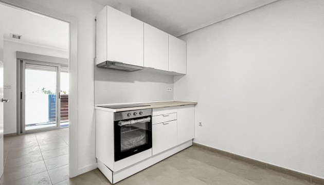 Resale - Apartment - Torrevieja - El Acequión - Los Náufragos