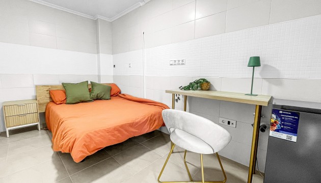 Resale - Apartment - Torrevieja - El Acequión - Los Náufragos