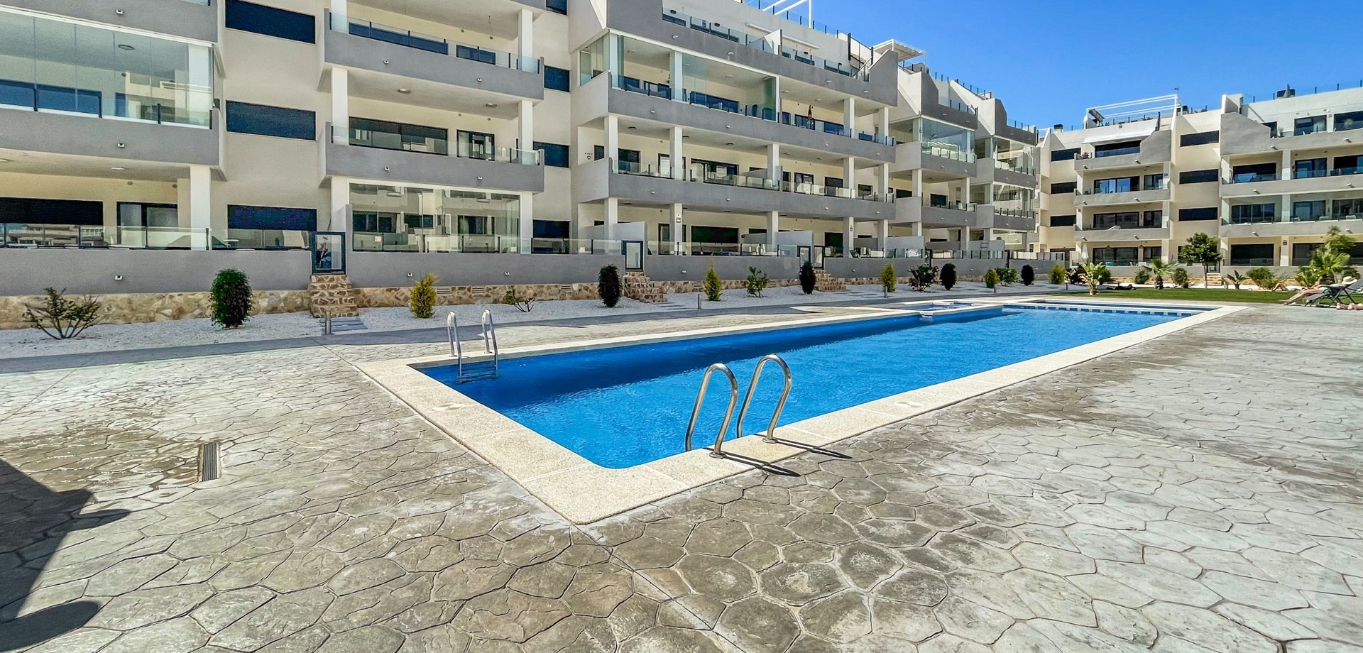 Apartment in Los Dolses - Image 2