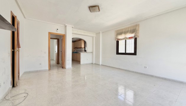 Resale - Semi Detached Villa - Ciudad Quesada