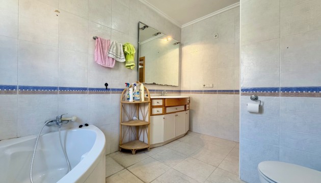 Resale - Semi Detached Villa - Ciudad Quesada