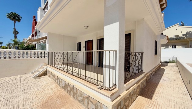 Resale - Semi Detached Villa - Ciudad Quesada