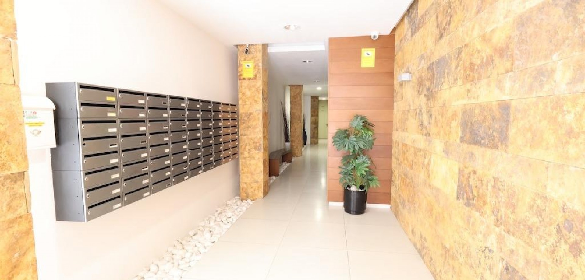 Apartment in Torrelamata - Image 5