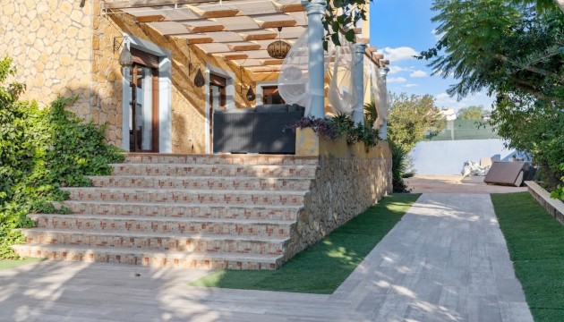 Resale - Detached Villa - Santa Pola - El Poble Llevanti
