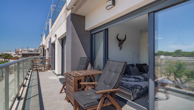Resale - Bungalow - Pilar de la Horadada - Mil Palmeras