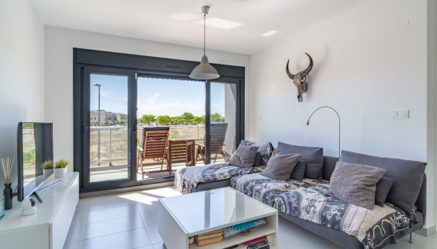 Resale - Bungalow - Pilar de la Horadada - Mil Palmeras