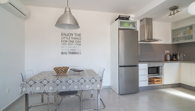Resale - Bungalow - Pilar de la Horadada - Mil Palmeras