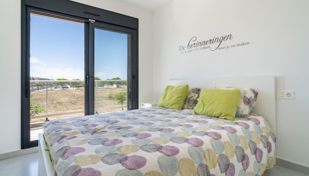 Resale - Bungalow - Pilar de la Horadada - Mil Palmeras