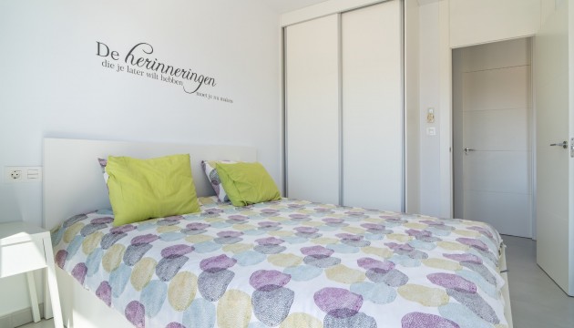 Resale - Bungalow - Pilar de la Horadada - Mil Palmeras
