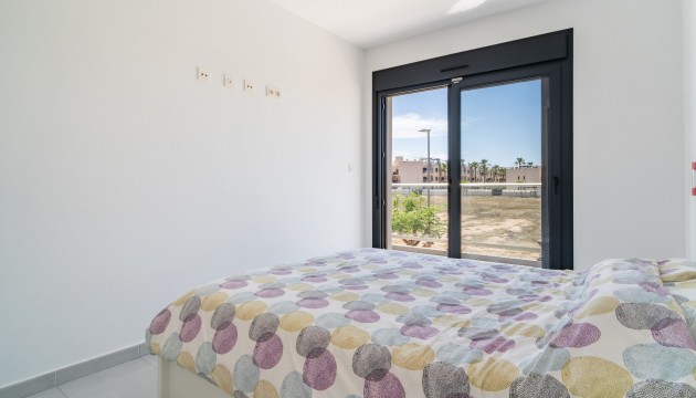 Resale - Bungalow - Pilar de la Horadada - Mil Palmeras