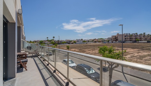 Resale - Bungalow - Pilar de la Horadada - Mil Palmeras