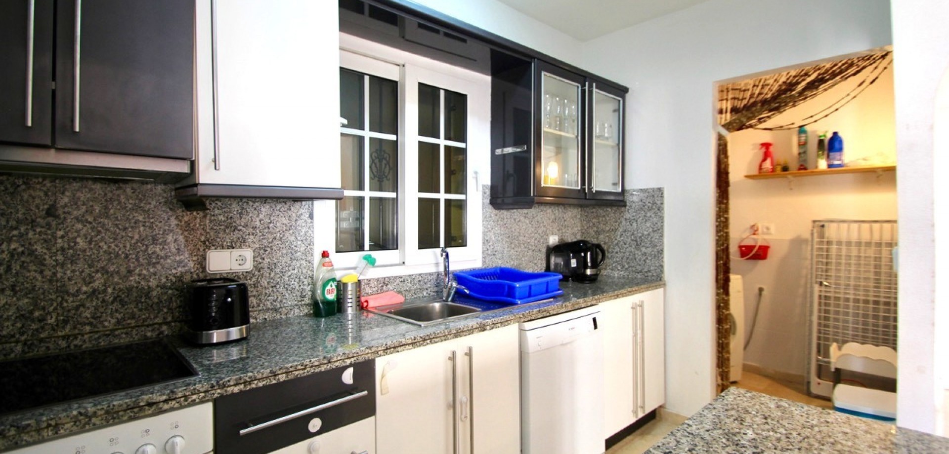House in Los Balcones - Image 4