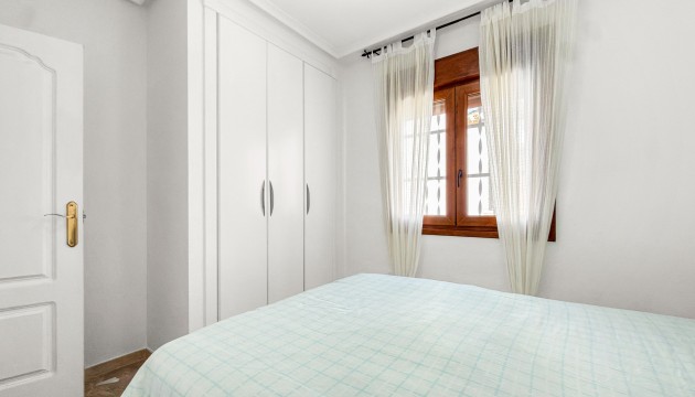 Resale - Apartment - Orihuela Costa - Villamartín