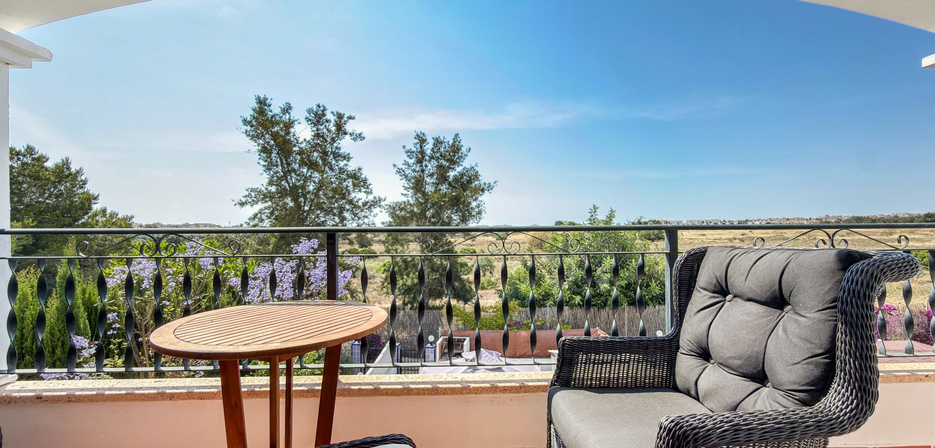 Apartment in Villamartin - Image 3