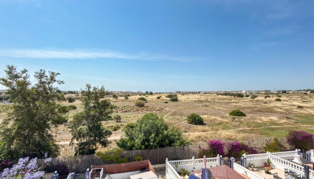 Resale - Apartment - Orihuela Costa - Villamartín