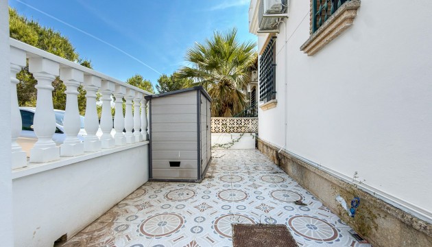 Resale - Apartment - Orihuela Costa - Villamartín