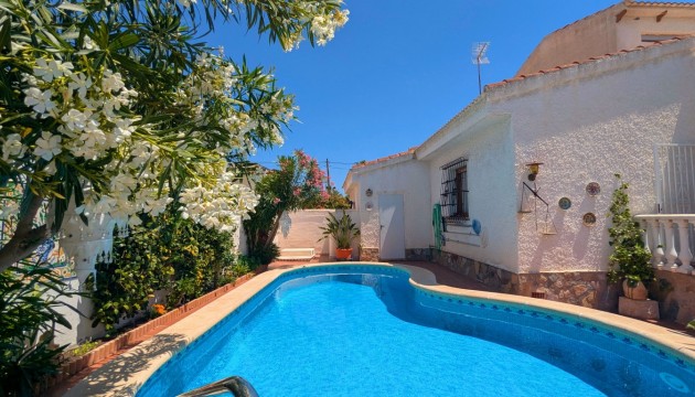 Odsprzedaż - Detached Villa - Ciudad Quesada
