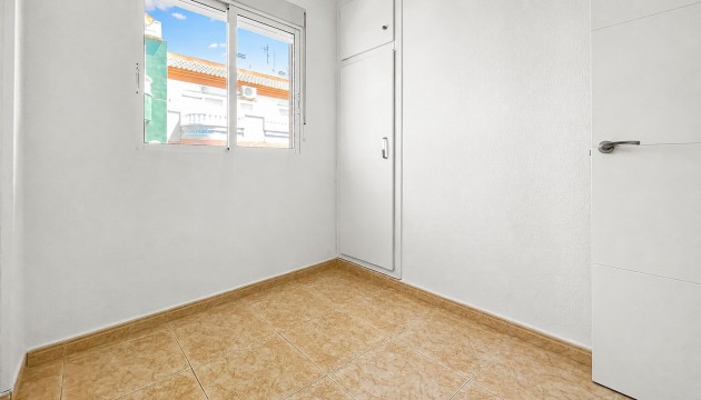 Reventa - Apartamento - Torrevieja - Playa de los Locos