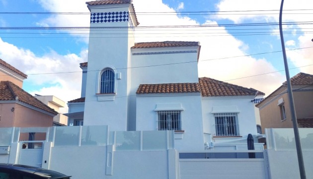 Videresalg - Detached Villa - San Miguel de Salinas - Villamartín
