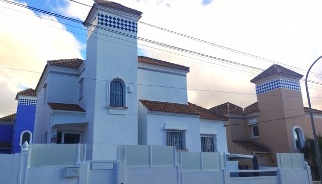 Videresalg - Detached Villa - San Miguel de Salinas - Villamartín