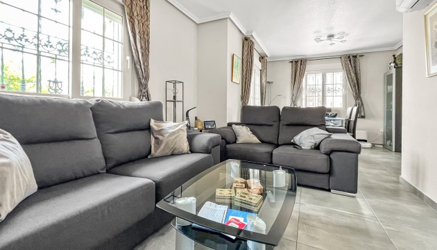 Videresalg - Detached Villa - Orihuela Costa - Los Dolses