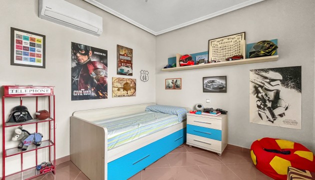Videresalg - Detached Villa - Orihuela Costa - Los Dolses