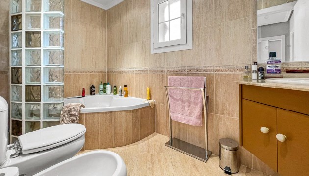 Videresalg - Detached Villa - Orihuela Costa - Los Dolses
