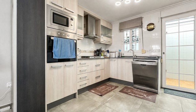 Videresalg - Detached Villa - Orihuela Costa - Los Dolses