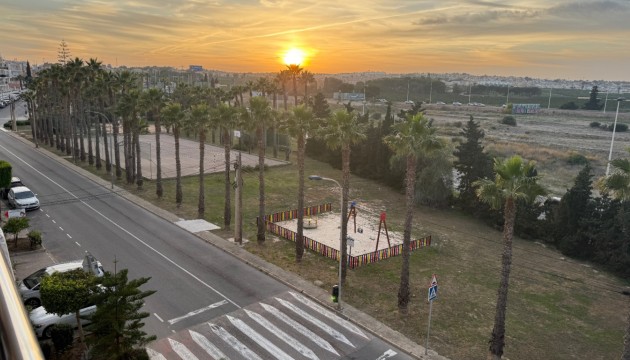 Begagnad - Lägenhet - Torrevieja