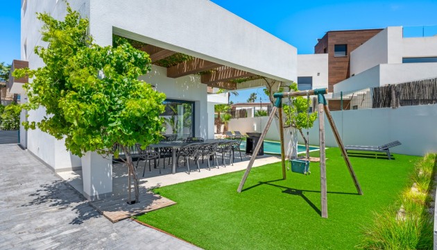 Resale - Detached Villa - Ciudad Quesada