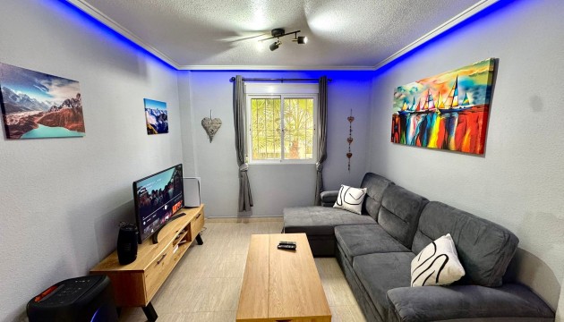 Reventa - Chalet Independiente - Ciudad Quesada - Doña Pepa
