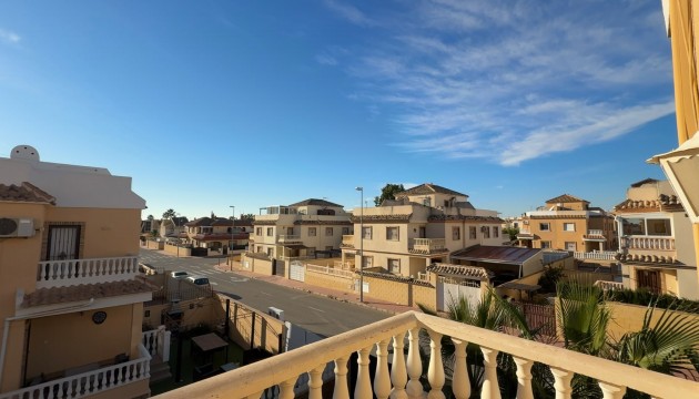 Reventa - Chalet Independiente - Ciudad Quesada - Doña Pepa