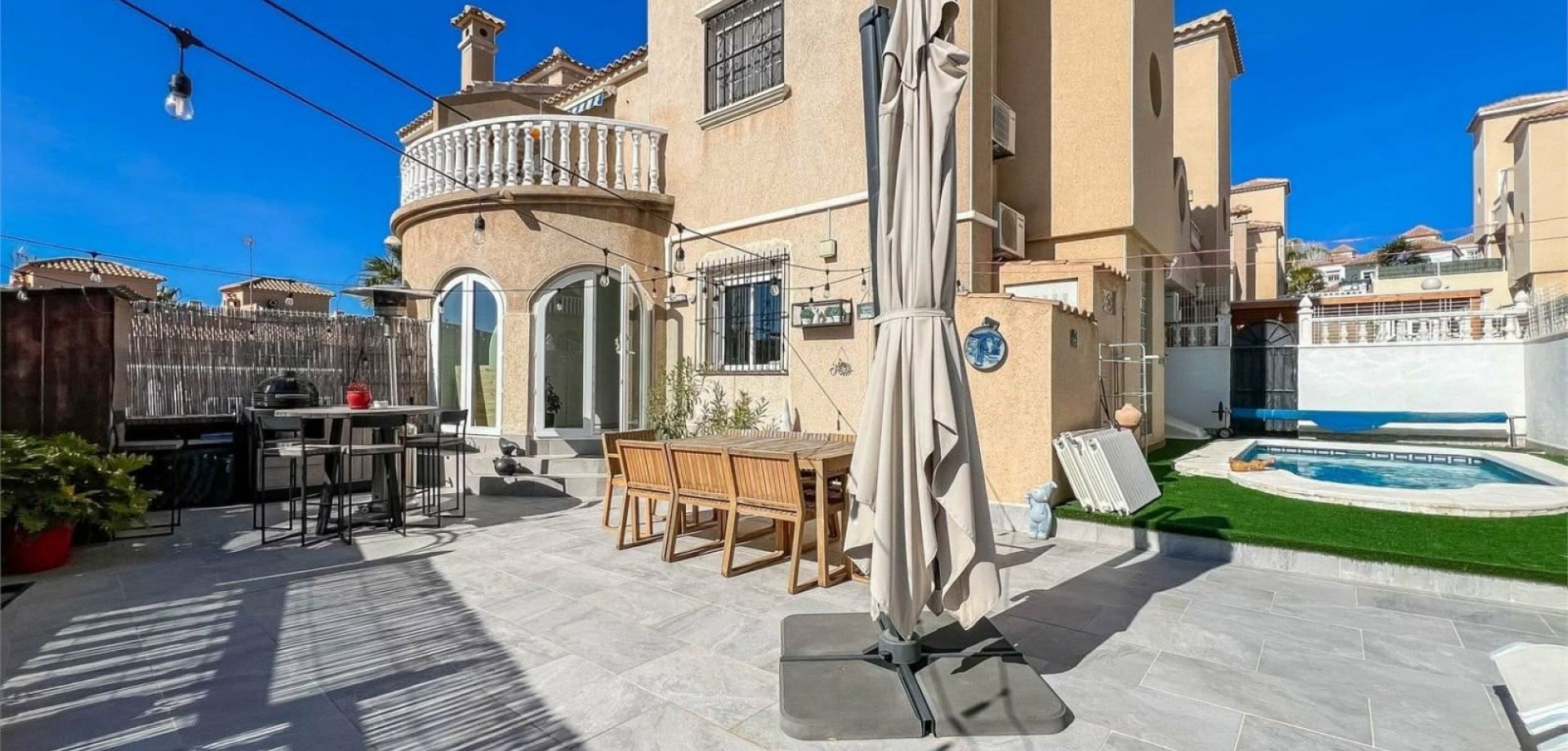 House in Villamartin - Image 2