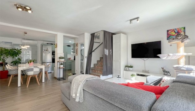 Reventa - House - Orihuela Costa - Villamartín