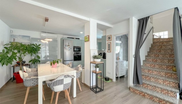 Reventa - House - Orihuela Costa - Villamartín