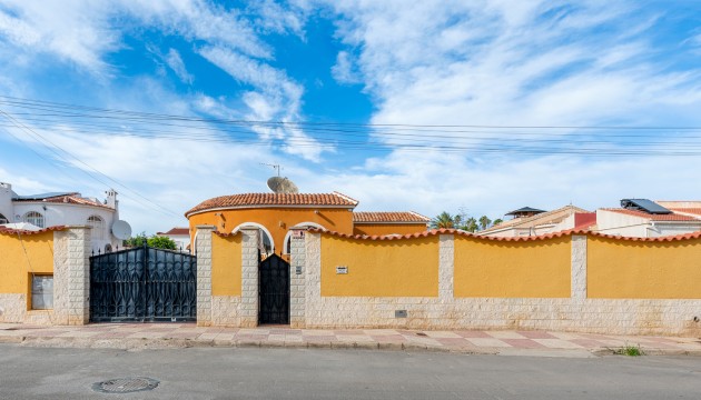 Resale - Detached Villa - Ciudad Quesada