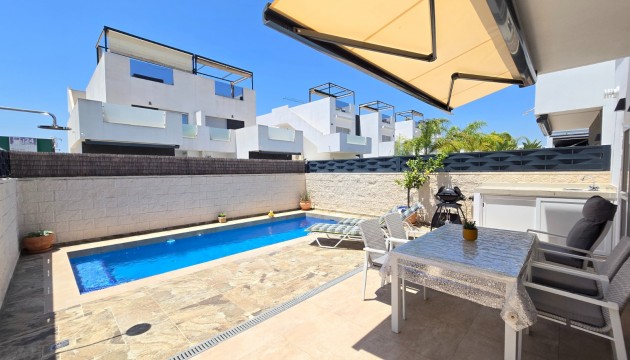 Herverkoop - Detached Villa - Ciudad Quesada - Doña Pepa