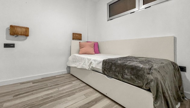 Odsprzedaż - Apartment - Orihuela Costa - Punta Prima
