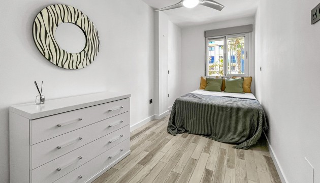 Odsprzedaż - Apartment - Orihuela Costa - Punta Prima